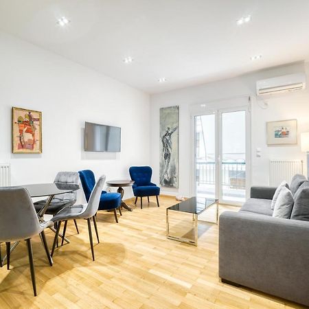 Stylish, Sunny New 2 Bedroom, Prime Central Athènes Extérieur photo