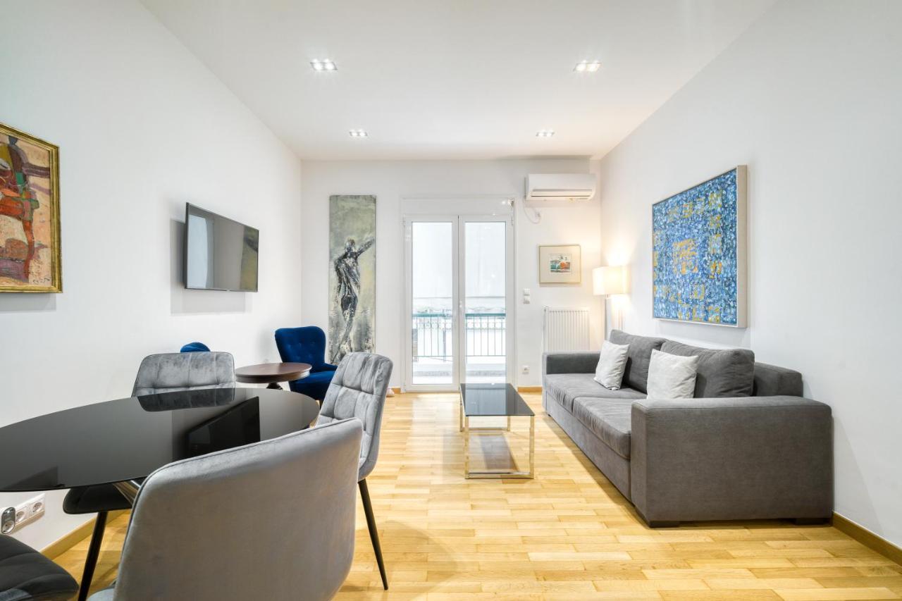 Stylish, Sunny New 2 Bedroom, Prime Central Athènes Extérieur photo